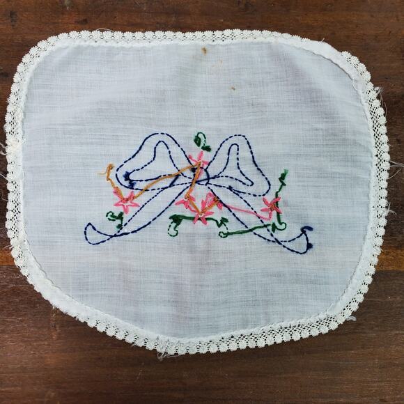 Vintage Handmade Embroidery Doily Blue Ribbon 8x7 Inch - Picture 2 of 2